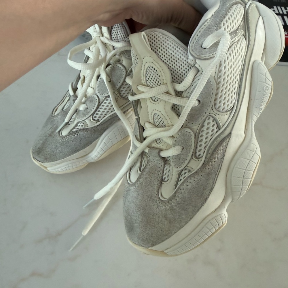 Adidas Yeezy sneakers great condition